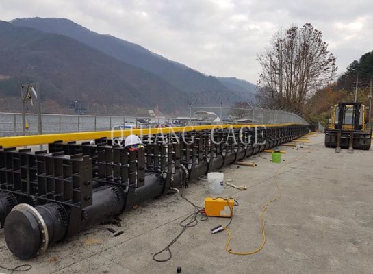 Installations De bouchon D'ordures Dans l'eau