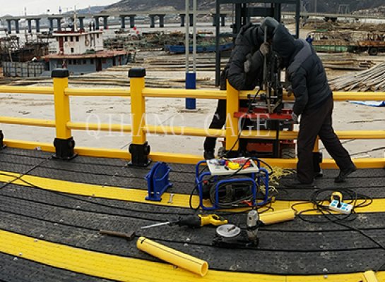 Plate Forme Ee Loisirs Dans l'eau